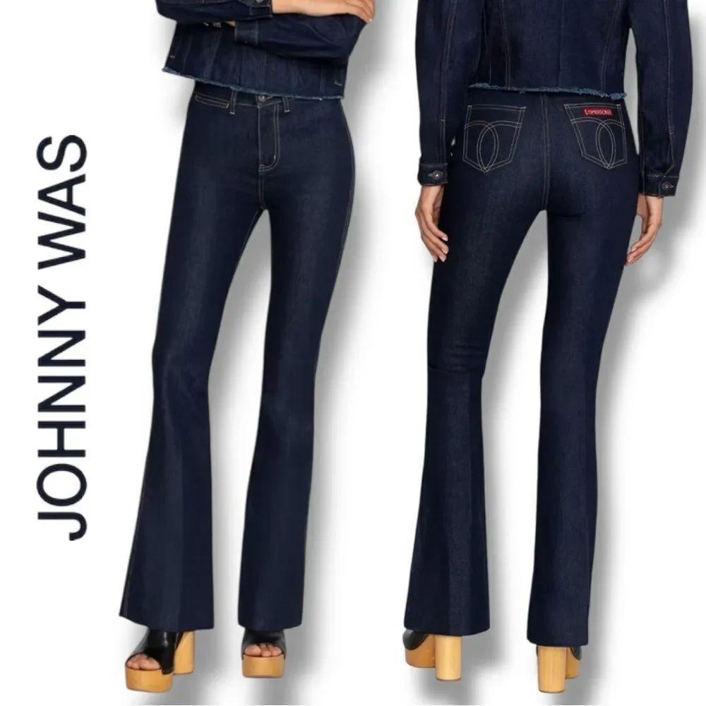 JOHNNY WAS Rue De La Flare Jean Dark Blue Flare Wide Leg Jeans in the Size 33